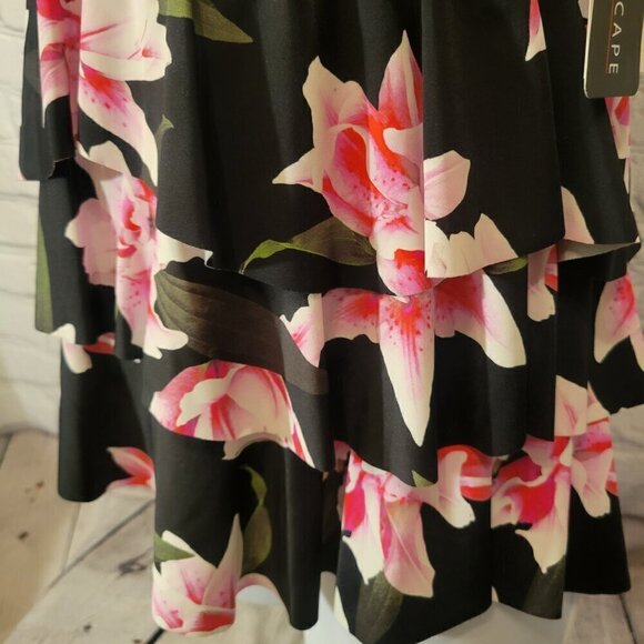 Island Escape Womens Black Floral Bandeau Tankini - Picture 2 of 4